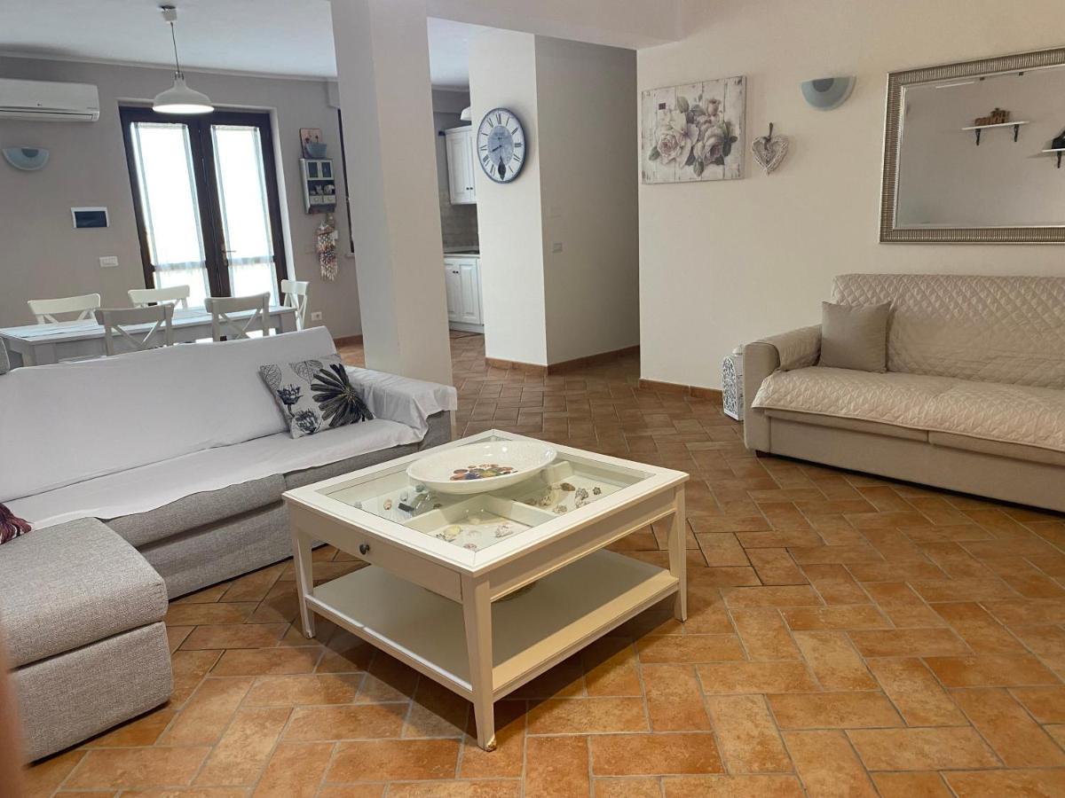 Agriturismo Colle D' Oro Pescia Romana Bagian luar foto