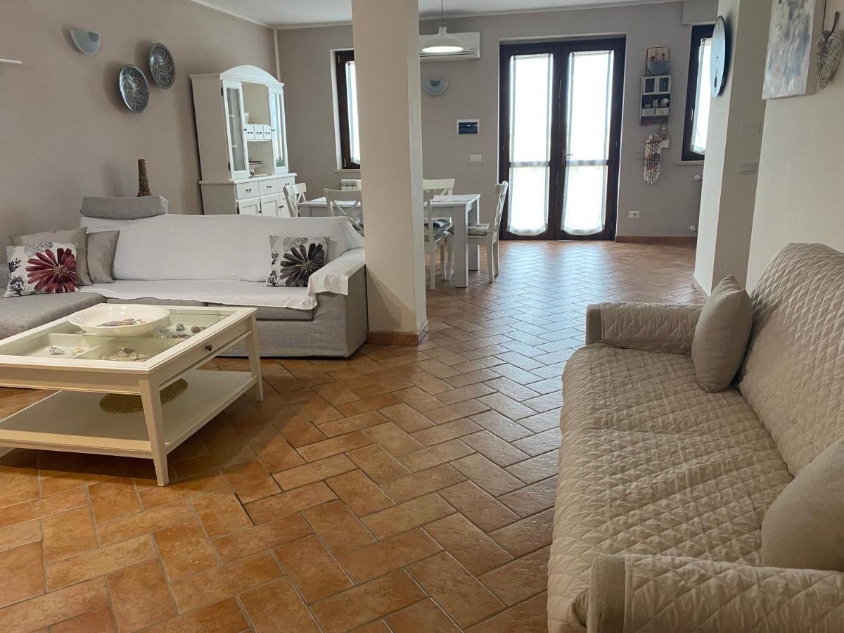 Agriturismo Colle D' Oro Pescia Romana Bagian luar foto