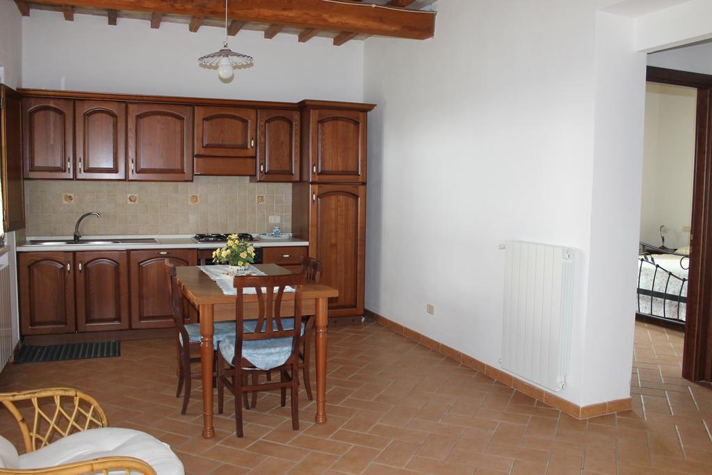 Agriturismo Colle D' Oro Pescia Romana Ruang foto