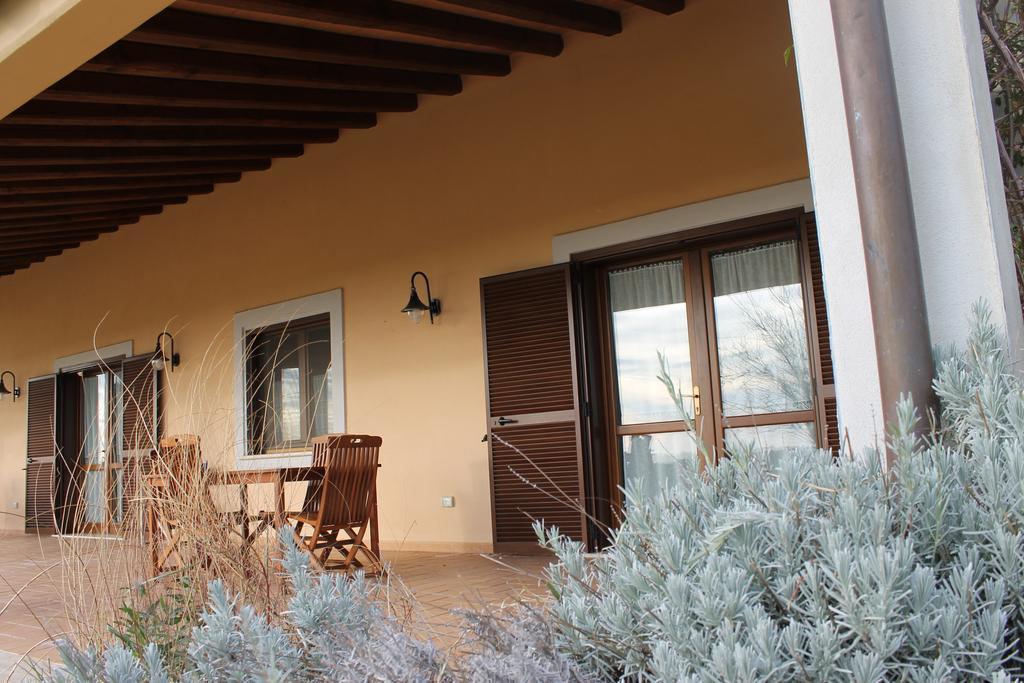 Agriturismo Colle D' Oro Pescia Romana Ruang foto