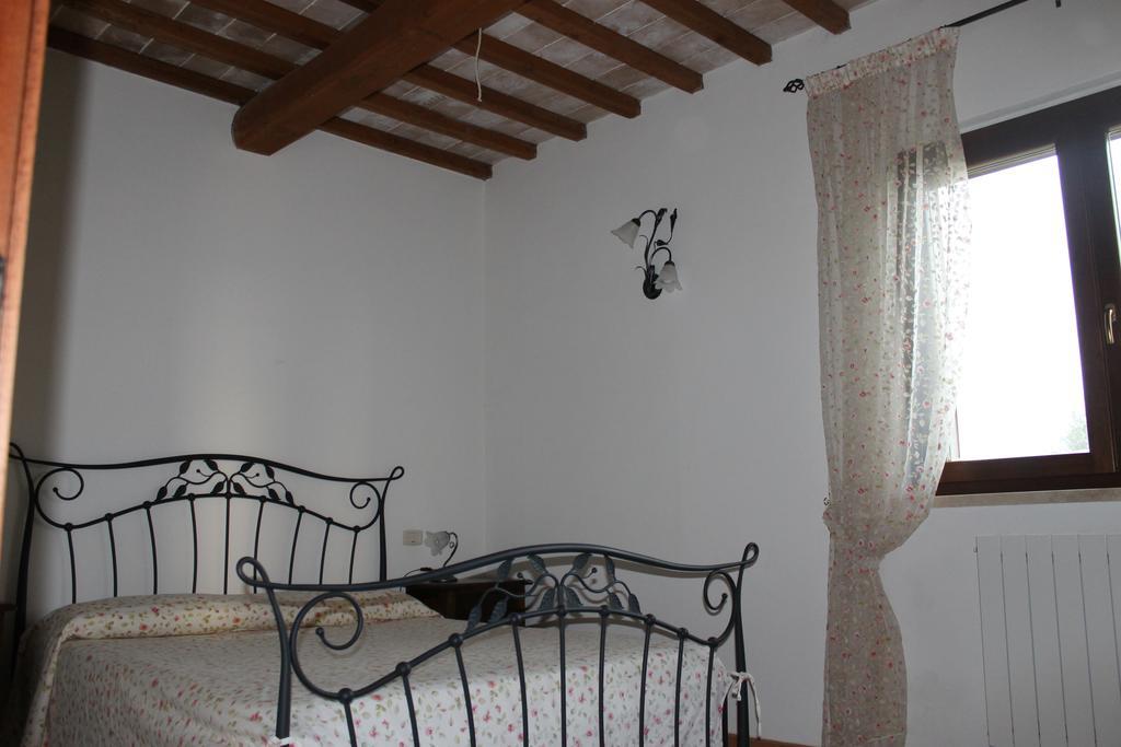 Agriturismo Colle D' Oro Pescia Romana Ruang foto