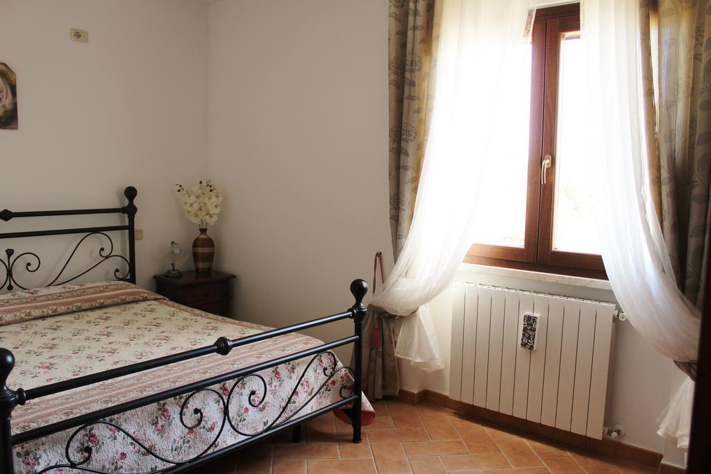 Agriturismo Colle D' Oro Pescia Romana Bagian luar foto
