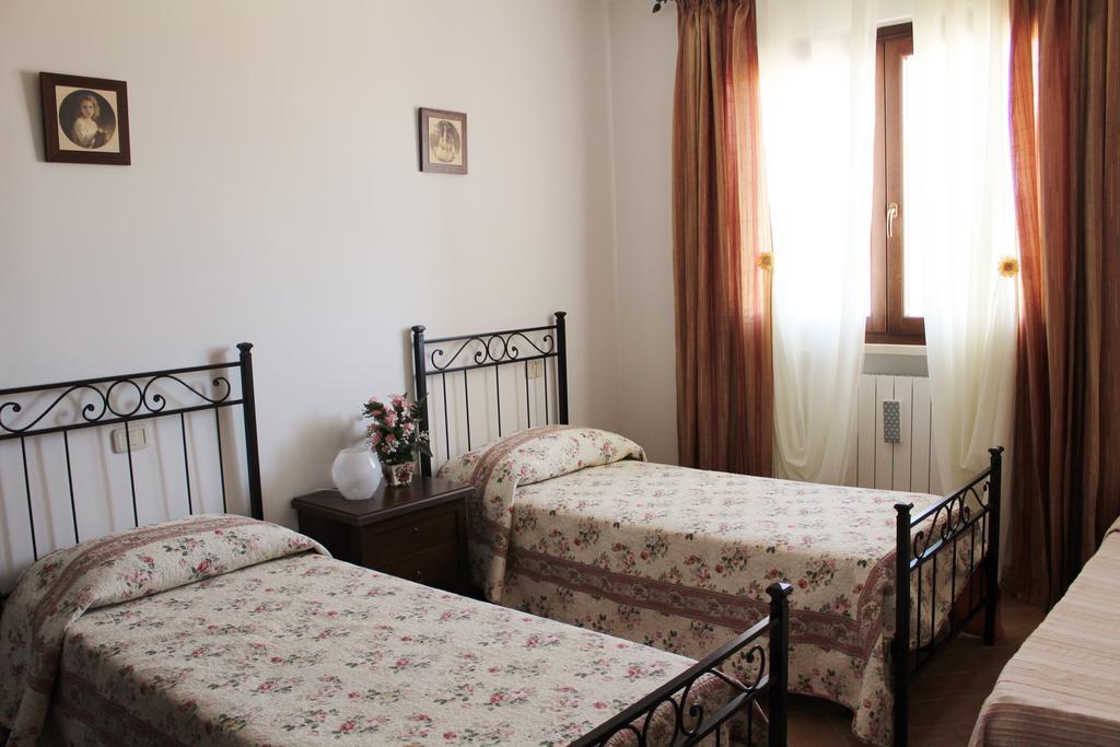 Agriturismo Colle D' Oro Pescia Romana Bagian luar foto