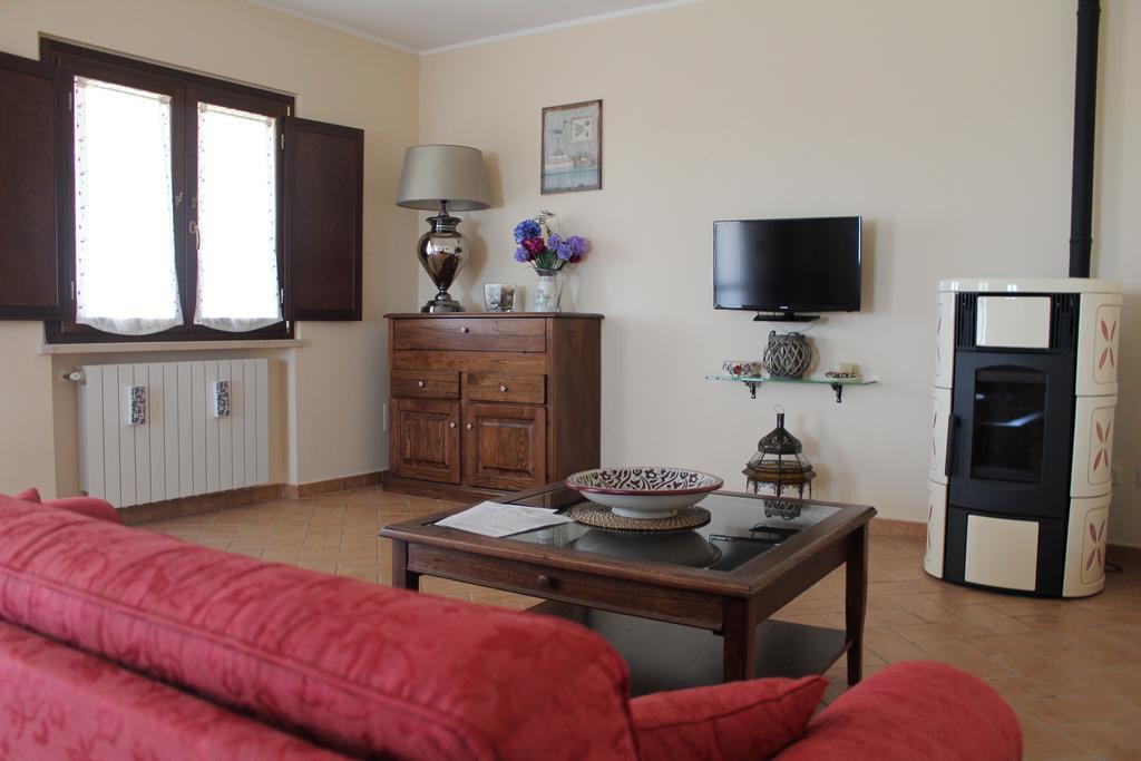 Agriturismo Colle D' Oro Pescia Romana Bagian luar foto