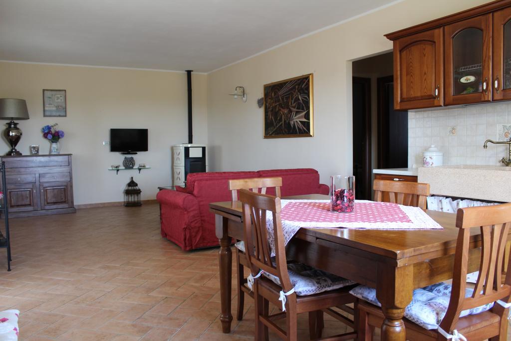 Agriturismo Colle D' Oro Pescia Romana Bagian luar foto